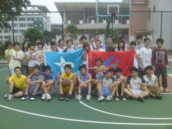 信息工程系“专业杯”篮球赛圆满结束